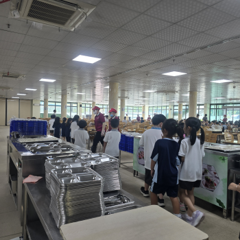 NHÀ ĂN TRƯỜNG QUỐC TẾ HÀN QUỐC ( KIS)