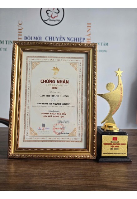 CHỨNG NHẬN ĐẠT DOANH HIỆU - DOANH NHÂN TIÊU BIÊT ĐỔI MỚI SÁNG TẠO 